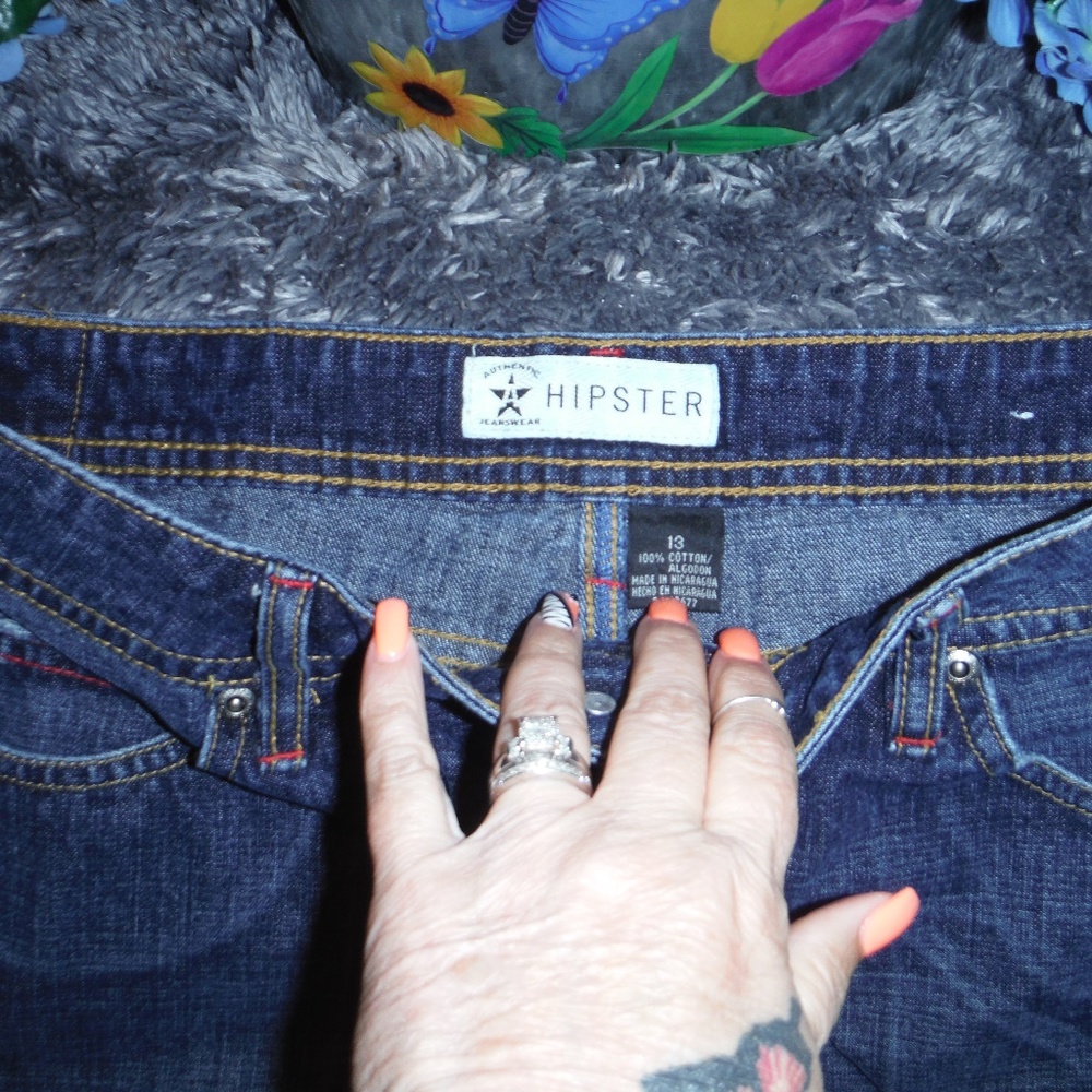 WOMANS APIZONA HIPSTER SKIRT 13